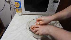 Как я готовлю курицу в микроволновке. Кухня холостяка