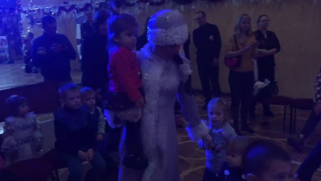 Кукольный театр "Малюк і Карлсон та веселий Новий рік" смотреть онлайн