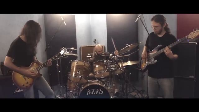 StringBreaker and the StuffBreakers featuring TORO - 75's Spring смотреть онлайн