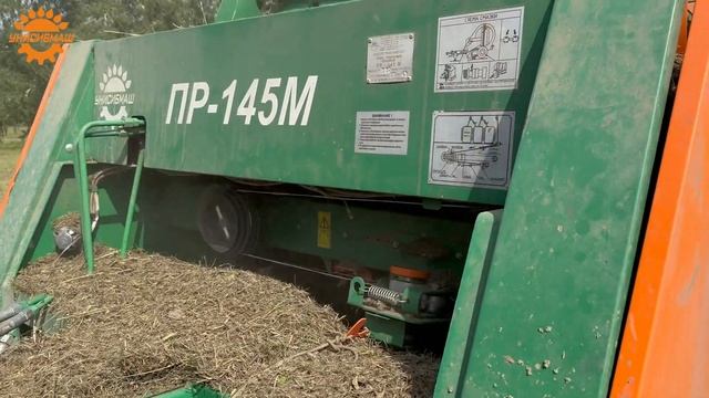 Сенокос 2023 на ферме "Пятачок". Пресс-подборщик ПР-145М и грабли ГКП-5,3 Унисибмаш смотреть онлайн