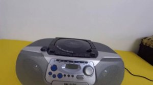 Магнитола с CD Philips AZ1226