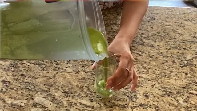 Best Green Smoothie...kids approved, quick and easy recipe in 5 minutes with all healthy ingredient смотреть онлайн