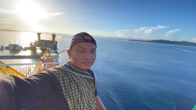 SINGGAH NUSA - Ep.11 TANTANGAN DITERIMA ‼️ Menerima Tantangan Naik Kapal NIKI SEJAHTERA Ke Surabaya смотреть онлайн