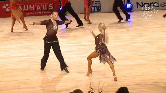Tsaturyan -- Gudyno, RUS | 2014 Euro LAT R3 C | DanceSport Total смотреть онлайн