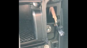 Как разобрать центральную консоль Toyota Land Cruiser Prado 150