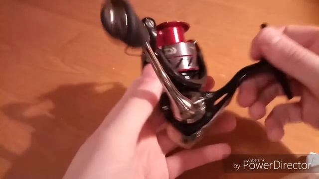 Обзор моей ультролайтовой катушки Daiwa ninja2000a! смотреть онлайн