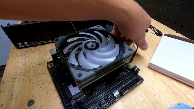 Still cooler shopping!!! ID cooling vs Noctua!! смотреть онлайн