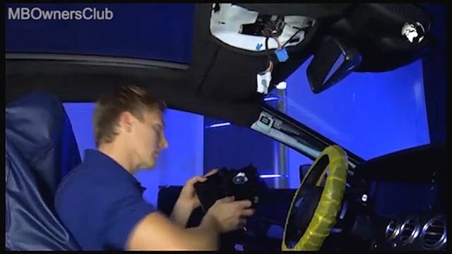 So entfernen und installieren Sie die Dachverkleidung des Mercedes-Benz S-Klasse Coupé - C217 смотреть онлайн