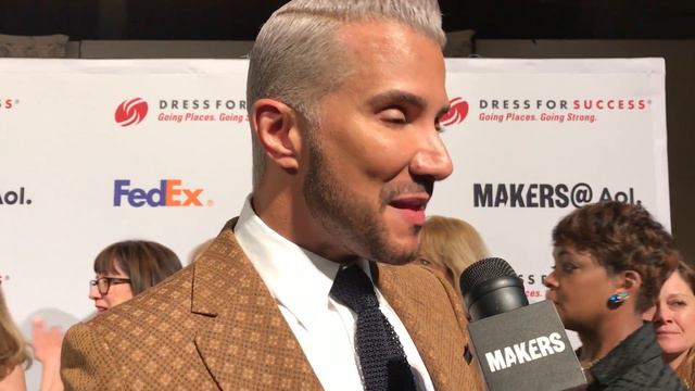 Jay Manuel on the red carpet смотреть онлайн