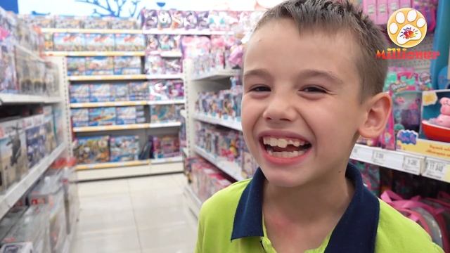 ЧТО КУПИТ ШКОЛЬНИК НА 1000 РУБЛЕЙ В МАГАЗИНЕ ИГРУШЕК ??? смотреть онлайн