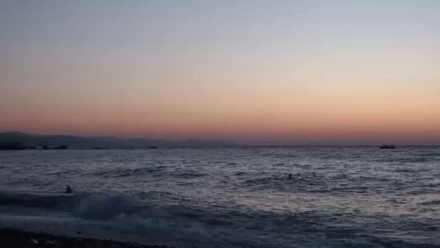 Восход у моря