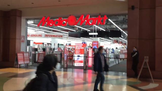 Berlin Alexander Platz`da AVM Gezintisi | Shopping Mall Walk in Berlin Alexander Platz смотреть онлайн