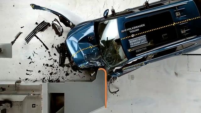 Volkswagen Tiguan Crash Test смотреть онлайн