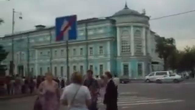 Ночь музеев- очередь в Пушкинский. смотреть онлайн