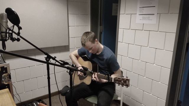 Fragile (Sting) - Fingerstyĺé Guitar - Adam Noack
