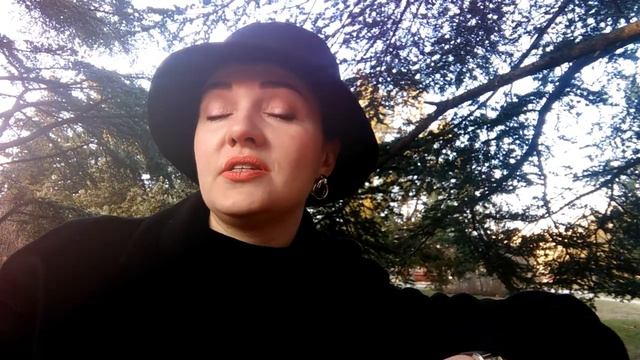 ?Попытка поздравления с 8 марта и просто болтовня на скамейке? смотреть онлайн