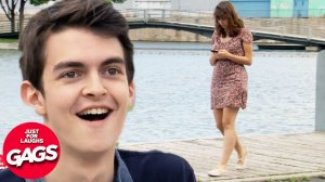 Can't Help Falling In love With You - Just For Laughs Gags | Не могу не влюбиться в тебя - Просто ра