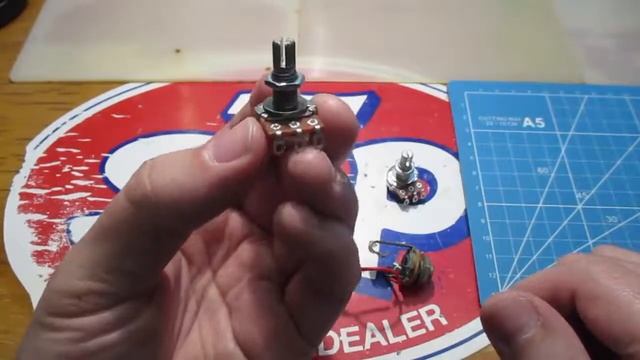 El Degas: восстановление регуляторов громкости и тембра [около гитарных дел мастер] смотреть онлайн