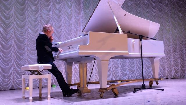 Н.Мордасов Движение. Исполняет Лукьян Глущенко смотреть онлайн