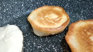 Самые пышные оладьи на сыворотке без яиц