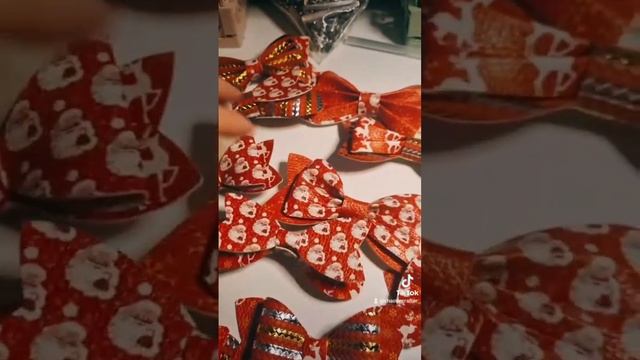 I've used my cricut to make Christmas Bows смотреть онлайн