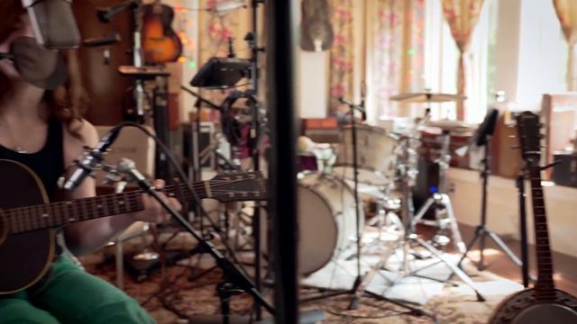 It Ain't Me Babe (Cover) - Ariana Gillis & Buddy Miller смотреть онлайн