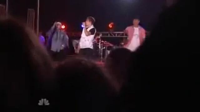Justin Bieber in Kazakhstan Somebody To Love смотреть онлайн