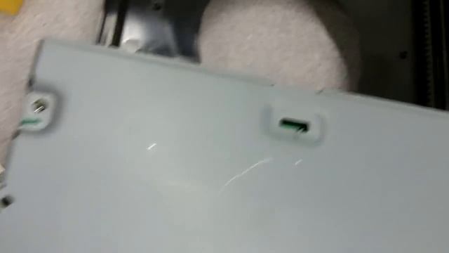 How to Fix a stuck CD Tray смотреть онлайн