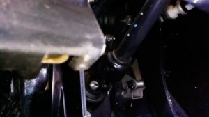 как на шеви ниве поменять вакуумный усилитель тормозов