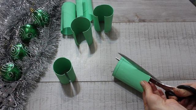 5 ИДЕИ к НОВОМУ ГОДУ из ВТУЛОК. Новогодние поделки своими руками. Зимние поделки своими руками.?? смотреть онлайн