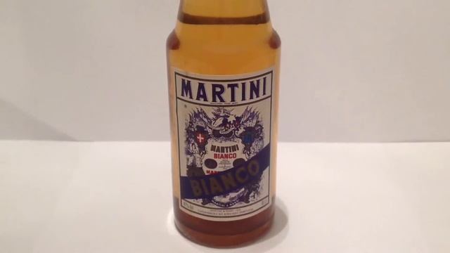 MARTINI BIANCO Miniature Bottle - 16% Vol - 10 cl смотреть онлайн