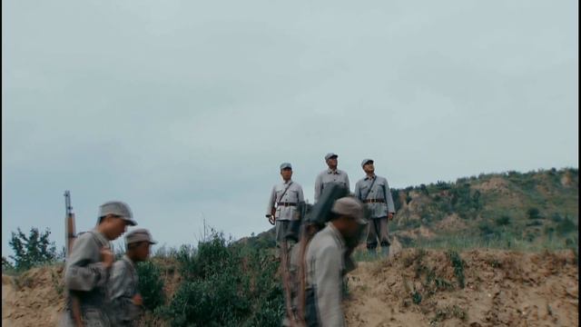 EngSub《兵王剃頭匠》▶EP 14 老婆被日軍虐 殺，小夥偽裝成漢奸混入日軍內部，用一把剃頭刀爆 殺日軍頭目#抗戰劇#抗日神劇#抗日#抗戰 Chinese War Drama смотреть онлайн