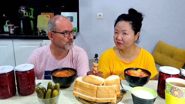 Анекдот Как говорят знатоки китайской кухни смотреть онлайн