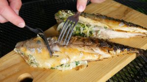 РЫБА СКУМБРИЯ на УГЛЯХ на ГРИЛЕ | Супер СОЧНЫЙ РЕЦЕПТ