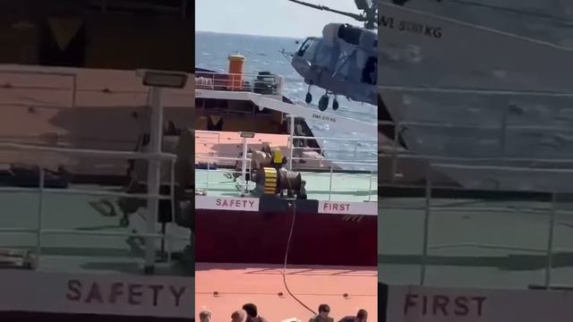 Российский досмотр судна SUKRU OKAN в нейтральных водах Черного моря смотреть онлайн