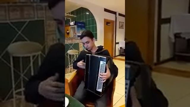 Царикаты Угюр-осетинская мелодия смотреть онлайн