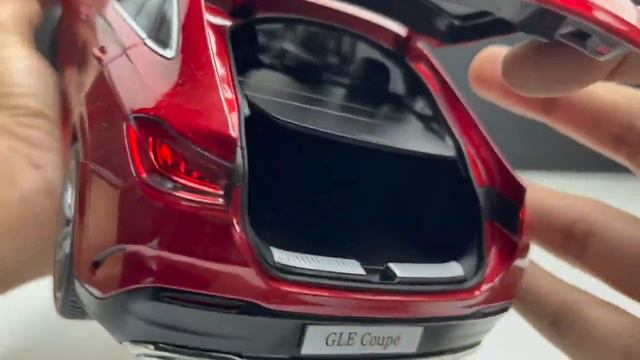 Mercedes-Benz GLE Coupe 1/18 Scale Diecast Model Unboxing #mercedes #mercedesunboxing #carmodel