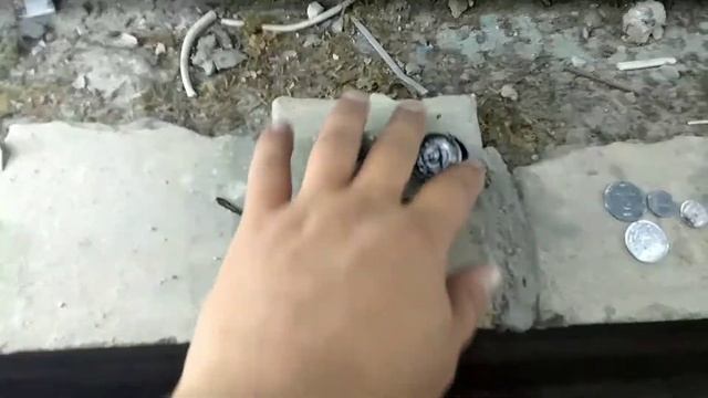 Пляжные находки в конце видео! Поиск под водой в Гидропарке! смотреть онлайн
