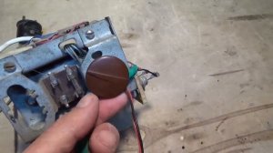 Автомобильный зарядник для аккумулятора из Телевизора