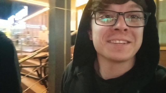 Авторазборка в гараже день 10. Гоняем на mercedes c. Покупаю Gopro 11. смотреть онлайн