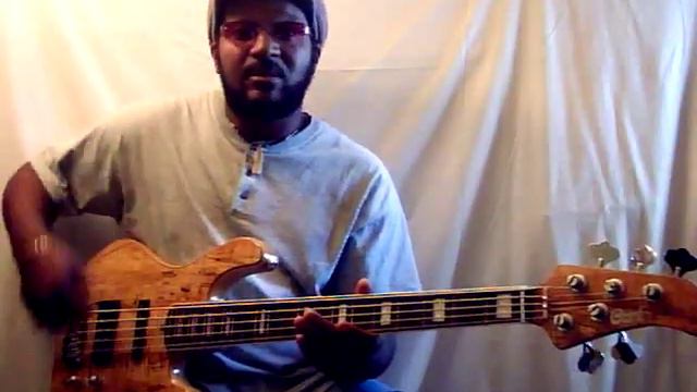 CORT GB95 BASS/ 5 string смотреть онлайн