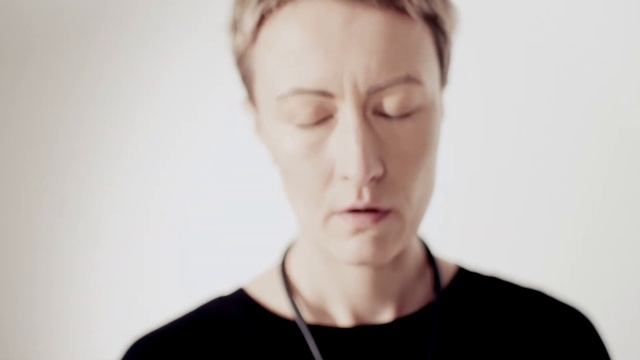 Актриса и ведущая Груша Петровская смотреть онлайн