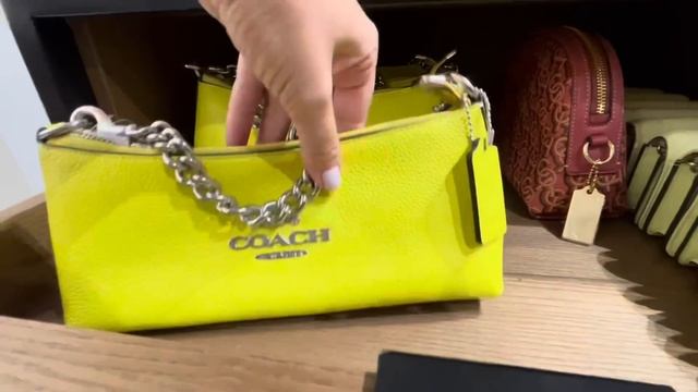Y1211 Непосредственно из магазина COACHOUTLET. Большой обзор. смотреть онлайн
