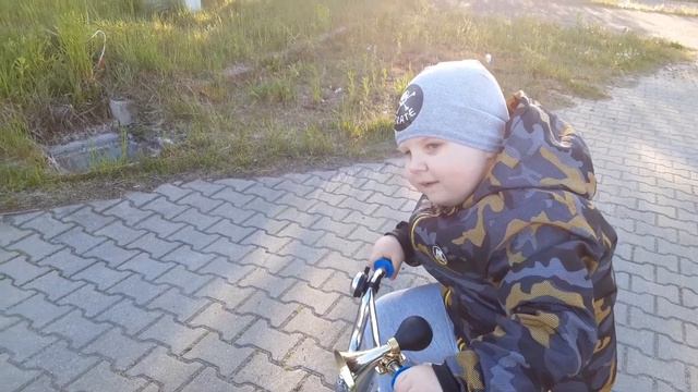 АЗС РАЗВОРОВАЛИ ЧТО ОСТАЛОСЬ РАЗВАЛЕННЫЙ ДОМ ЧТО ТАМ БЫЛО??? смотреть онлайн