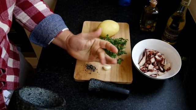 Antipasto: Insalata di polpo - Салат с осьминогом смотреть онлайн