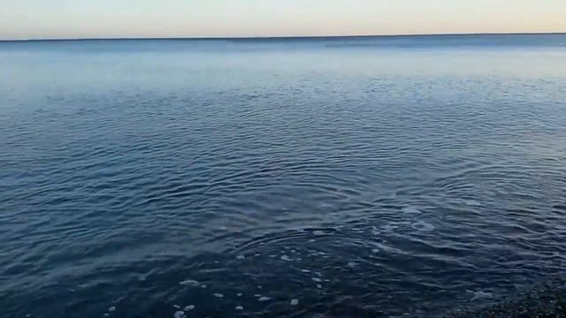 Морской прибой. Алуштинская галька. смотреть онлайн