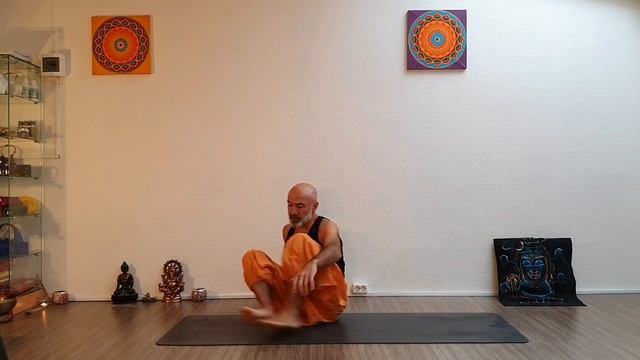 Тренировка по развитию гибкости | Средний уровень смотреть онлайн