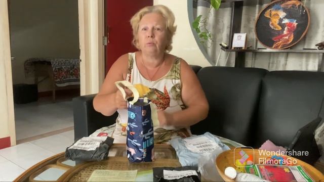 Вьетнам. Нячанг. Распаковка посылок с Лазады. смотреть онлайн