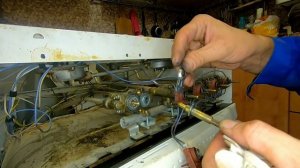 Плита Gorenje, заклинило кран духовки.