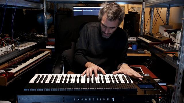 First few hours with the osmose synth by expressive-e смотреть онлайн